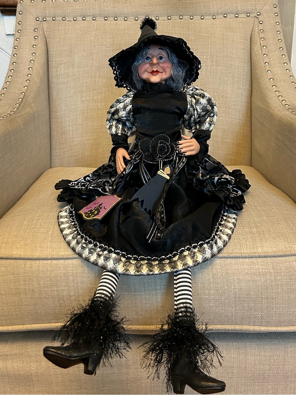 Rare! Moonlight Manor Decorative Sitting Witch Posable Shelf Doll Halloween